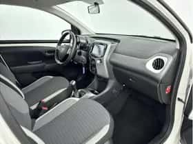 Toyota Aygo (2020) thumbnail 24