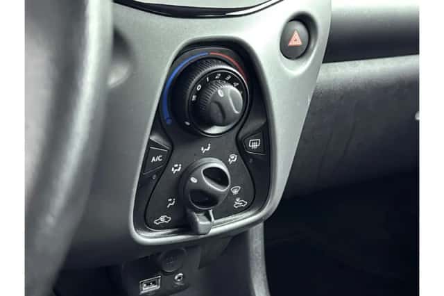 Toyota Aygo (2020) thumbnail 5
