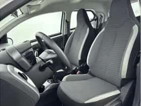 Toyota Aygo (2020) thumbnail 7