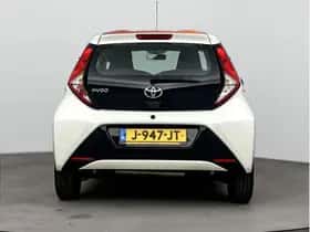 Toyota Aygo (2020) thumbnail 9