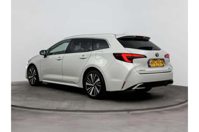 Toyota Corolla (2025) thumbnail 4