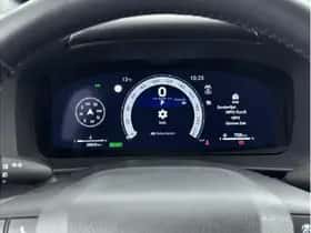 Toyota C-HR (2025) thumbnail 3