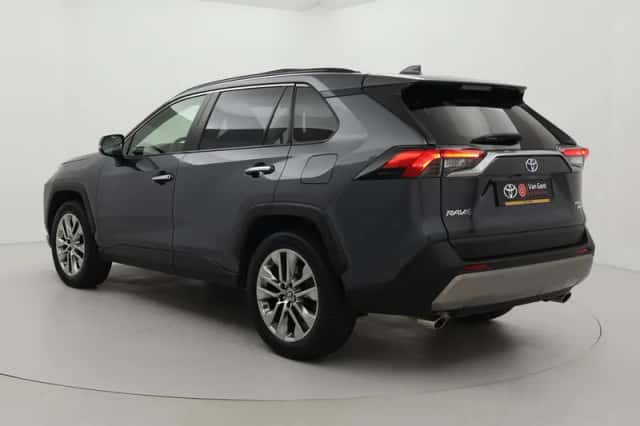 Toyota RAV4 (2022) thumbnail 4