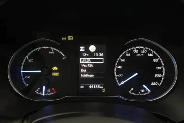 Toyota Yaris (2018) thumbnail 3