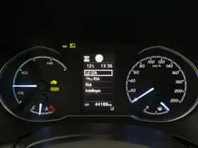 Toyota Yaris (2018) thumbnail 3