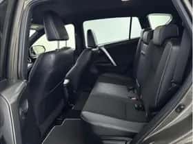 Toyota RAV4 (2016) thumbnail 28