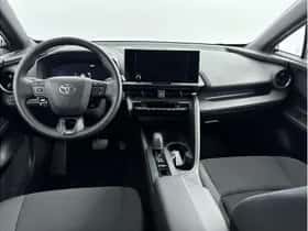 Toyota C-HR (2024) thumbnail 2