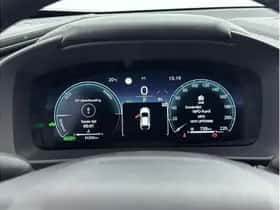 Toyota C-HR (2024) thumbnail 3