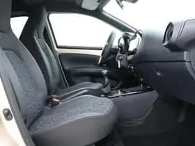 Toyota Aygo X (2024) thumbnail 31