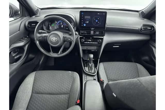 Toyota Yaris Cross (2025) thumbnail 2