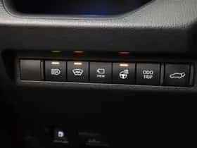 Toyota RAV4 (2024) thumbnail 11