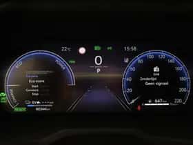 Toyota RAV4 (2024) thumbnail 3