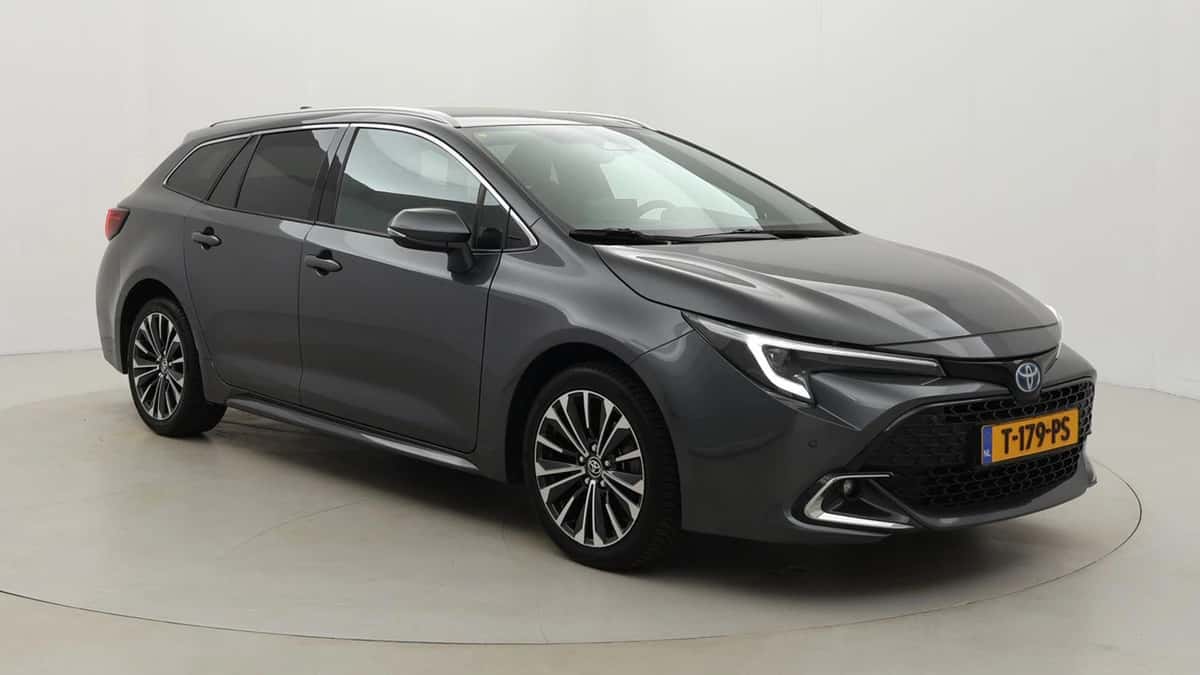 Toyota Corolla (2023) — foto 1