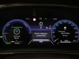 Toyota Corolla (2023) thumbnail 3