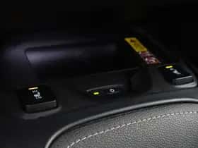 Toyota Corolla (2023) thumbnail 5