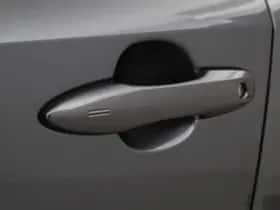 Toyota Corolla (2023) thumbnail 9