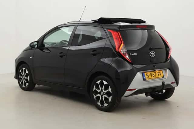 Toyota Aygo (2021) thumbnail 4