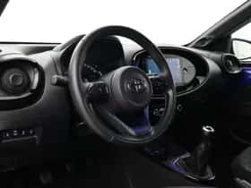 Toyota Aygo X (2023) thumbnail 2
