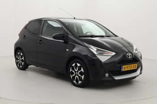 Toyota Aygo (2020) thumbnail 1