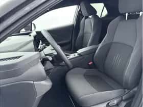 Toyota C-HR (2025) thumbnail 7