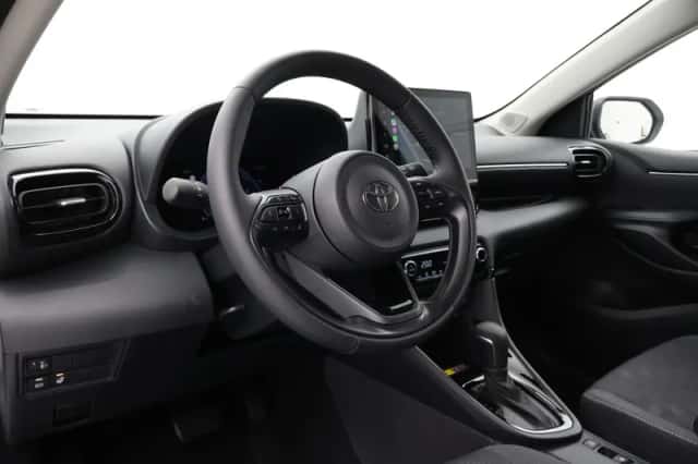 Toyota Yaris (2026) thumbnail 2