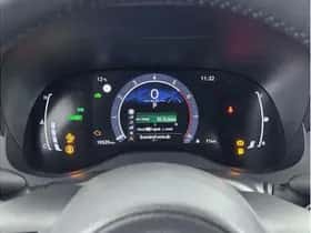 Toyota Yaris Cross (2025) thumbnail 3