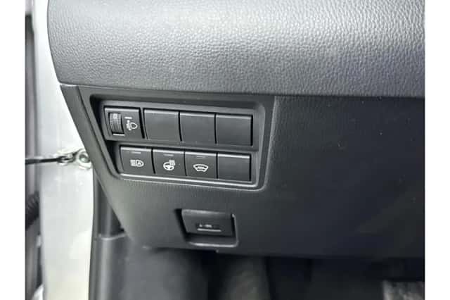 Toyota Yaris Cross (2025) thumbnail 5