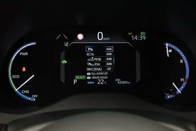 Toyota Yaris Cross (2023) thumbnail 3