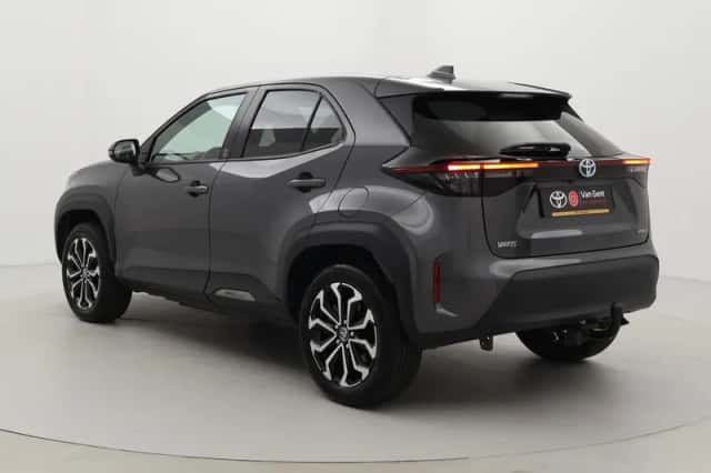 Toyota Yaris Cross (2023) thumbnail 4