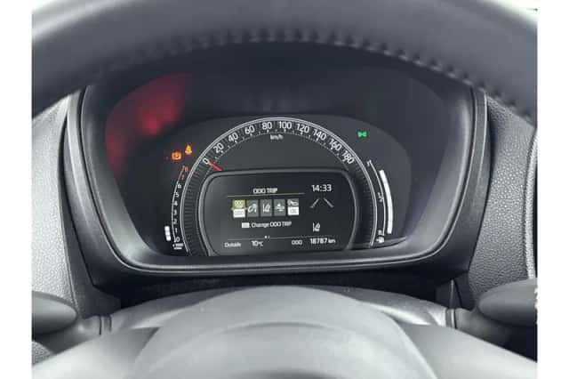 Toyota Aygo X (2025) thumbnail 3