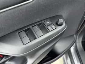 Toyota Yaris (2025) thumbnail 15