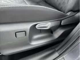 Toyota Yaris (2025) thumbnail 16