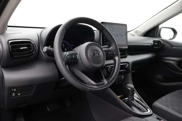 Toyota Yaris (2026) thumbnail 2