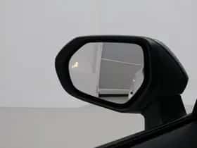 Toyota Corolla (2025) thumbnail 6