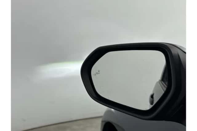 Toyota Yaris (2025) thumbnail 5