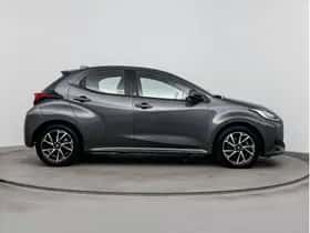 Toyota Yaris (2023) thumbnail 12
