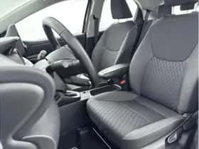 Toyota Yaris (2023) thumbnail 13