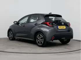 Toyota Yaris (2023) thumbnail 3