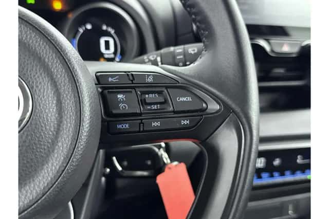 Toyota Yaris (2023) thumbnail 6