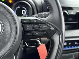 Toyota Yaris (2023) thumbnail 6