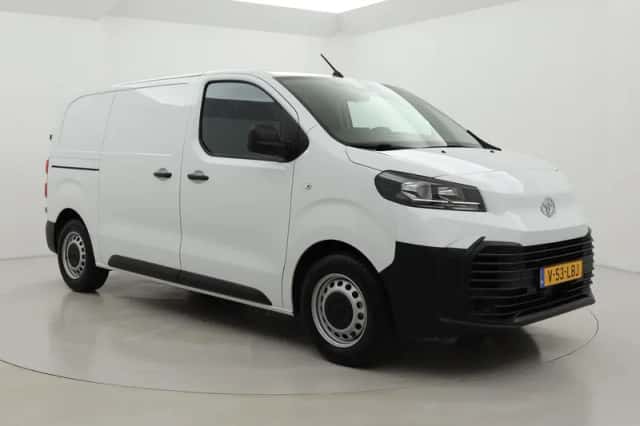 Toyota Proace (2024) thumbnail 1