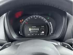 Toyota Aygo X (2022) thumbnail 3