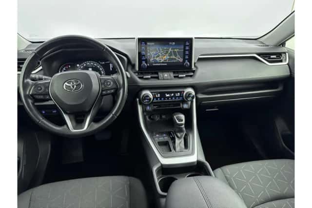 Toyota RAV4 (2020) thumbnail 2