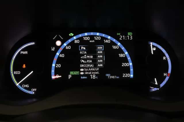 Toyota Yaris Cross (2022) thumbnail 3