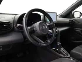 Toyota Yaris Cross (2021) thumbnail 2