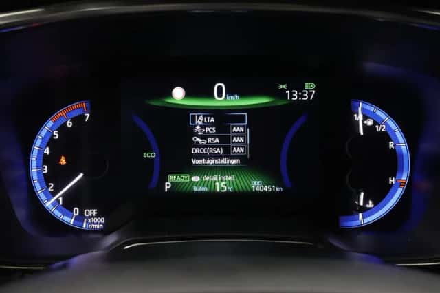 Toyota Corolla (2023) thumbnail 3