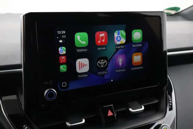 Toyota Corolla (2023) thumbnail 6