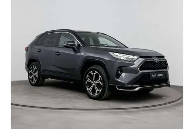 Toyota RAV4 (2023) thumbnail 1