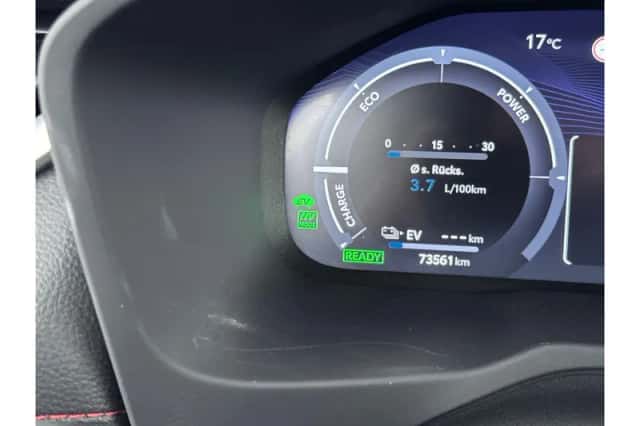 Toyota RAV4 (2023) thumbnail 3