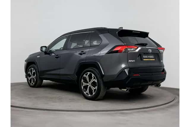 Toyota RAV4 (2023) thumbnail 4